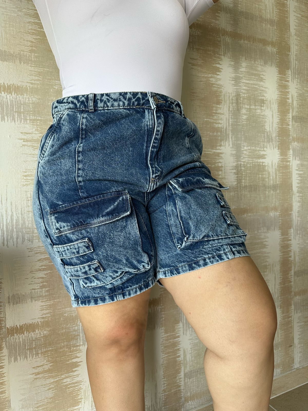 SHORT CARGO REF: 93002