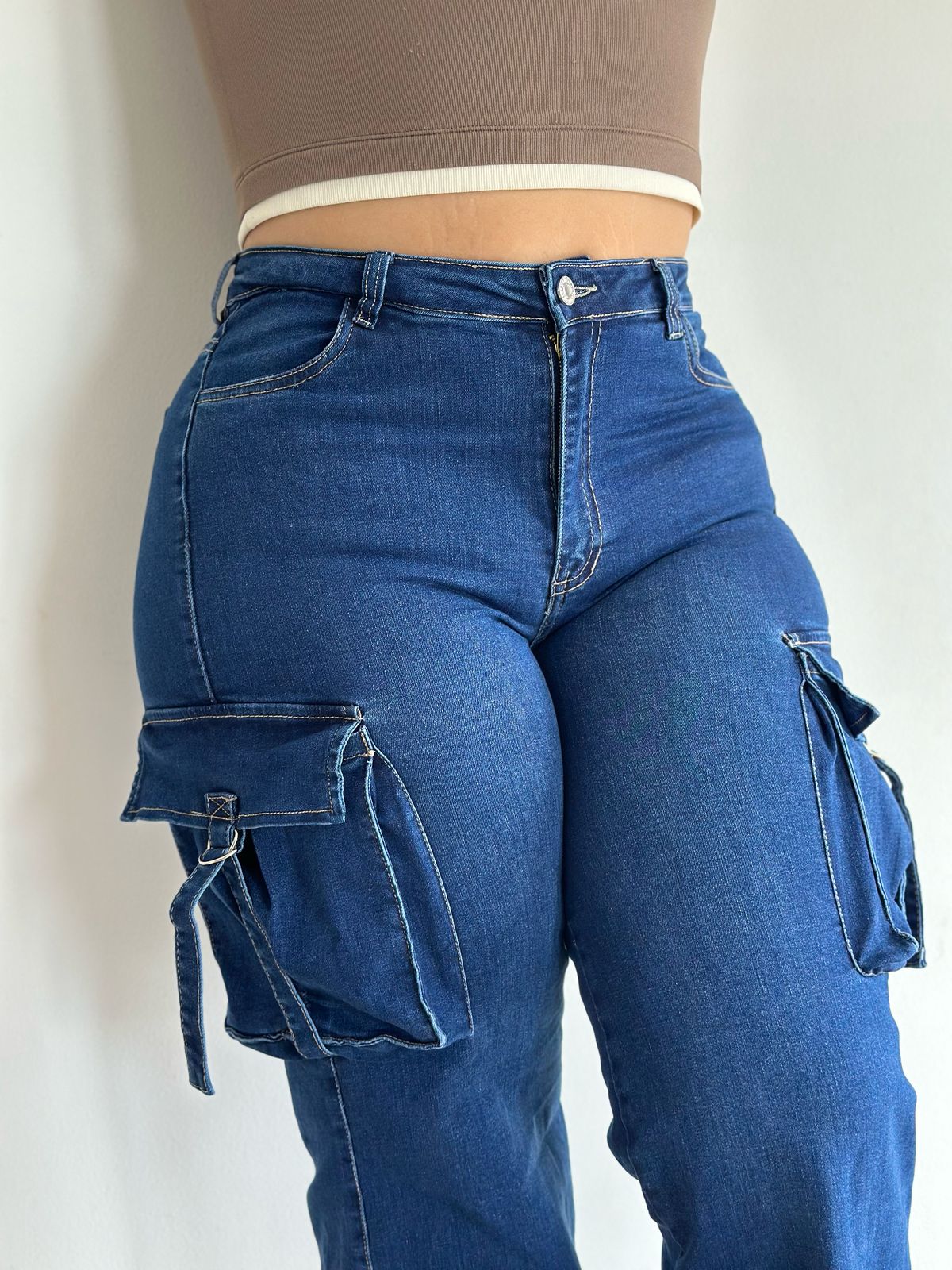 Jeans Cargo Bota Recta - Tela Strech