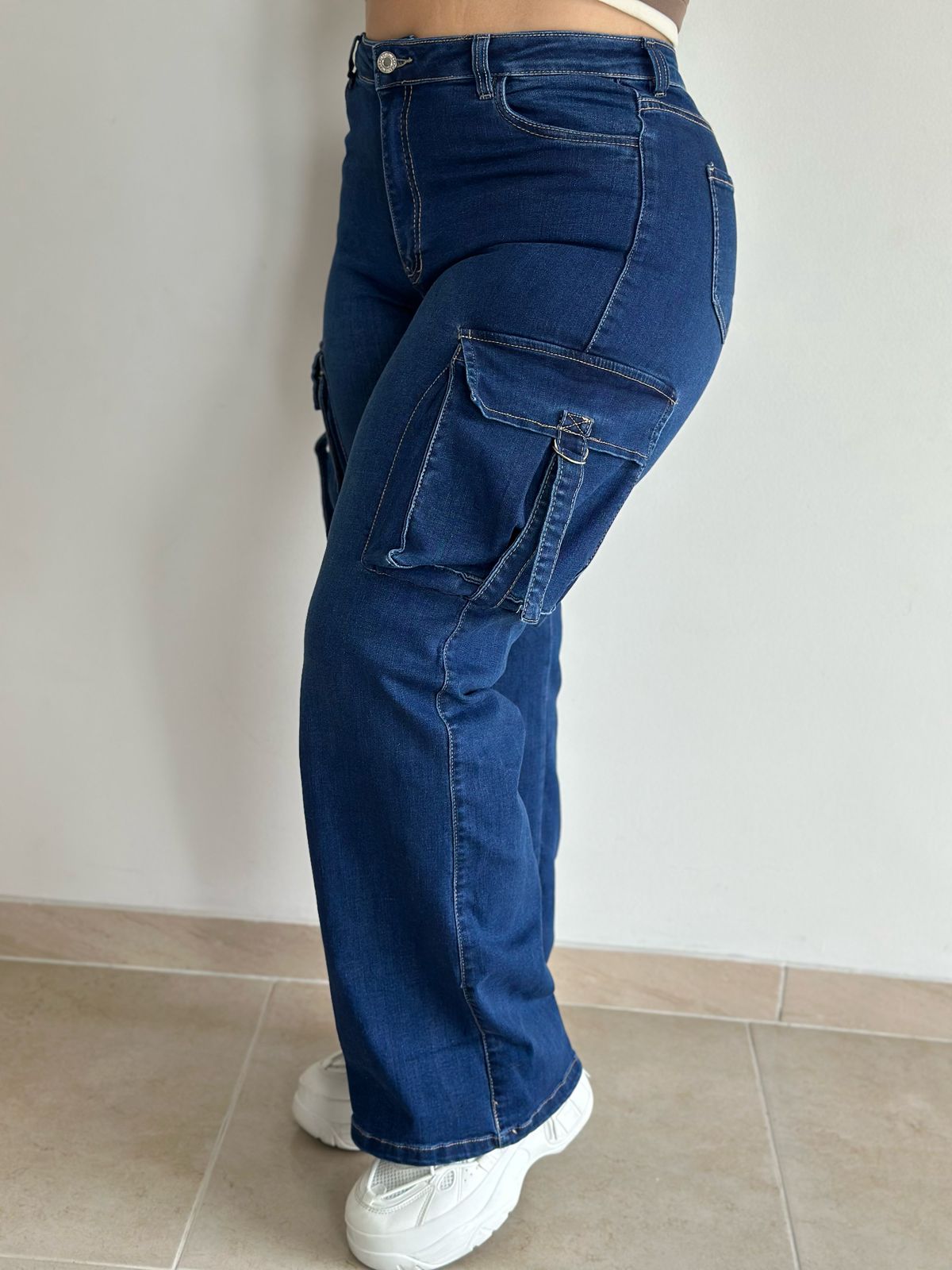 Jeans Cargo Bota Recta - Tela Strech